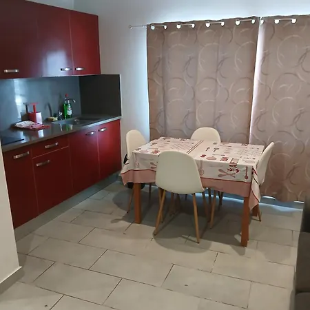Apartment Almadrava